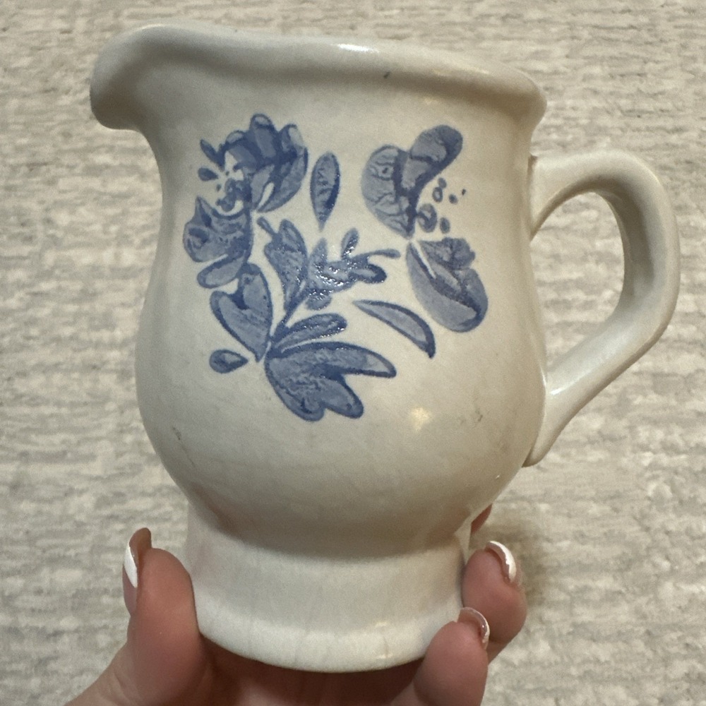 Pfaltzgraff Yorktowne Creamer USA Stoneware Small Pitcher Blue Floral Vintage